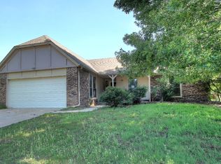 1300 W Gulfport Pl, Broken Arrow, OK 74011