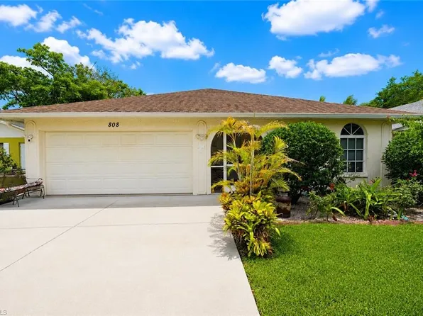 808 96th AVE N, NAPLES, FL 34108