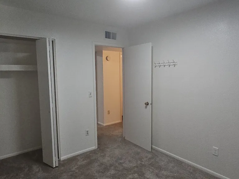 Left bedroom to hallway