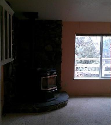 4th image of 45295 Sno Flake Ln