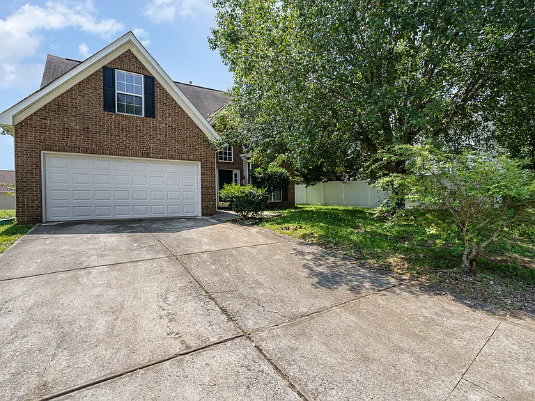 6656 Blythedale Dr — Photo 11