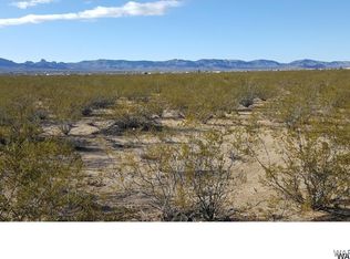 869 S Mormon Flat Rd, Golden Valley, AZ 86413