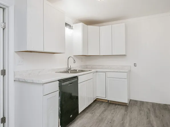 707 S Manhattan St, Amarillo, TX 79104