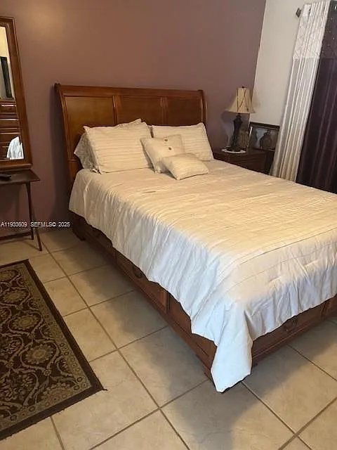 Ashley Hall Condo — Photo 3