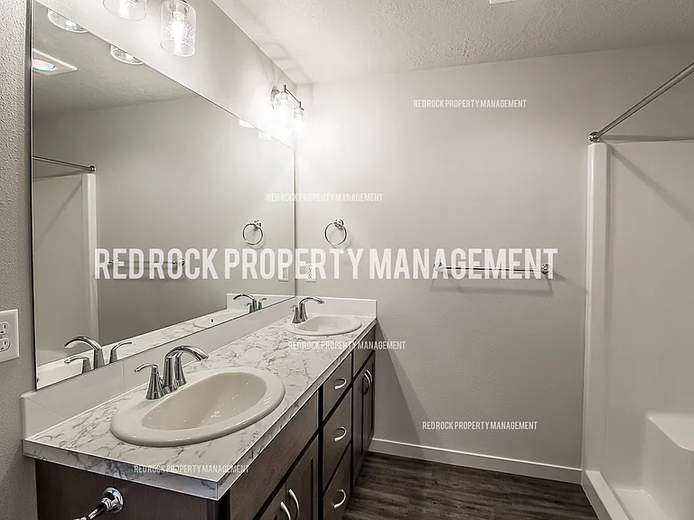 201 S Woodlawn Ln #1 — Photo 34