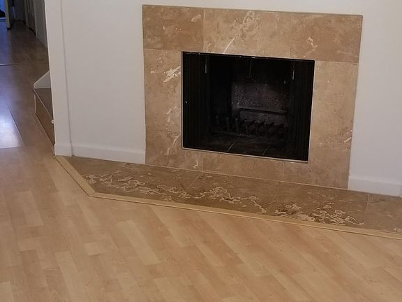 4th image of 10315 Mary Ave