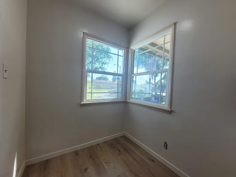 248 Ford Ave #A — Photo 4