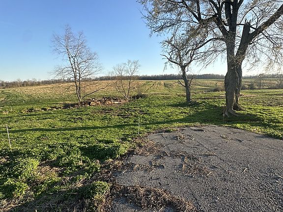 2nd image of 46 Caps Rd