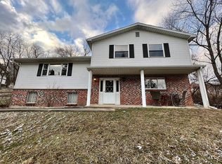 1958 George Washington Hwy, Grafton, WV 26354