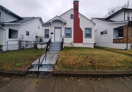 1st image of 224 S 42nd St