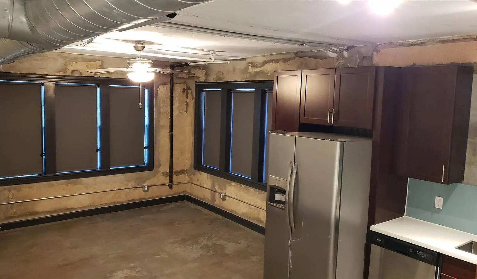 2 bed, 1.0 bath, 1000 sqft, $1,295 — Photo 2