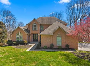 1075 Saint Ives Ct, Morristown, TN 37814