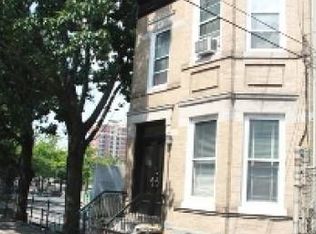 2432 31st St, Astoria, NY 11102