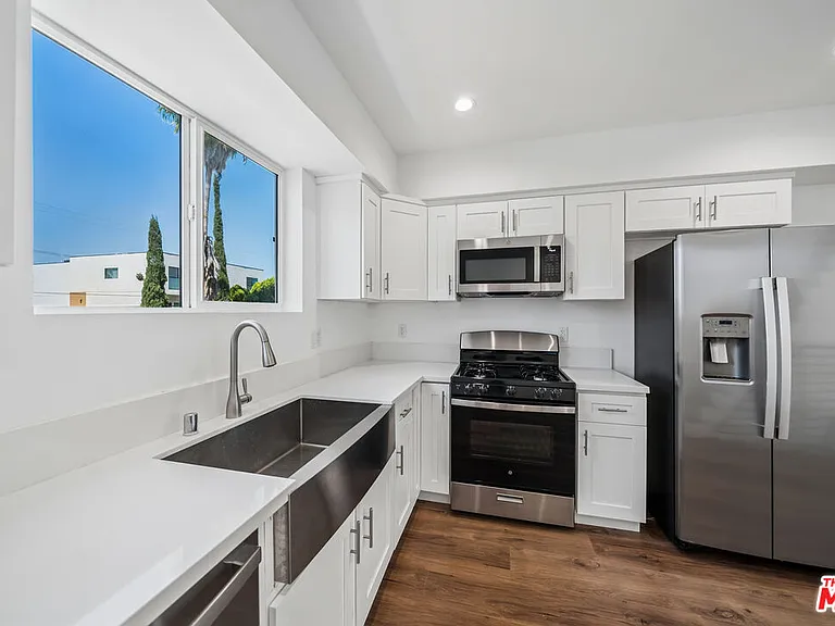 6334 1/2 Beck Ave — Photo 14