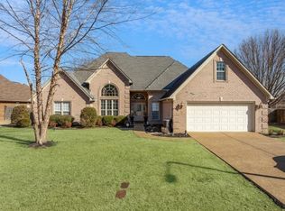 16 Samuel Dr, Jackson, TN 38305