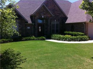 4481 W Flagstick Dr, Fayetteville, AR 72704