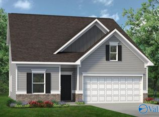 18566 Oxbow Ln, Athens, AL 35613