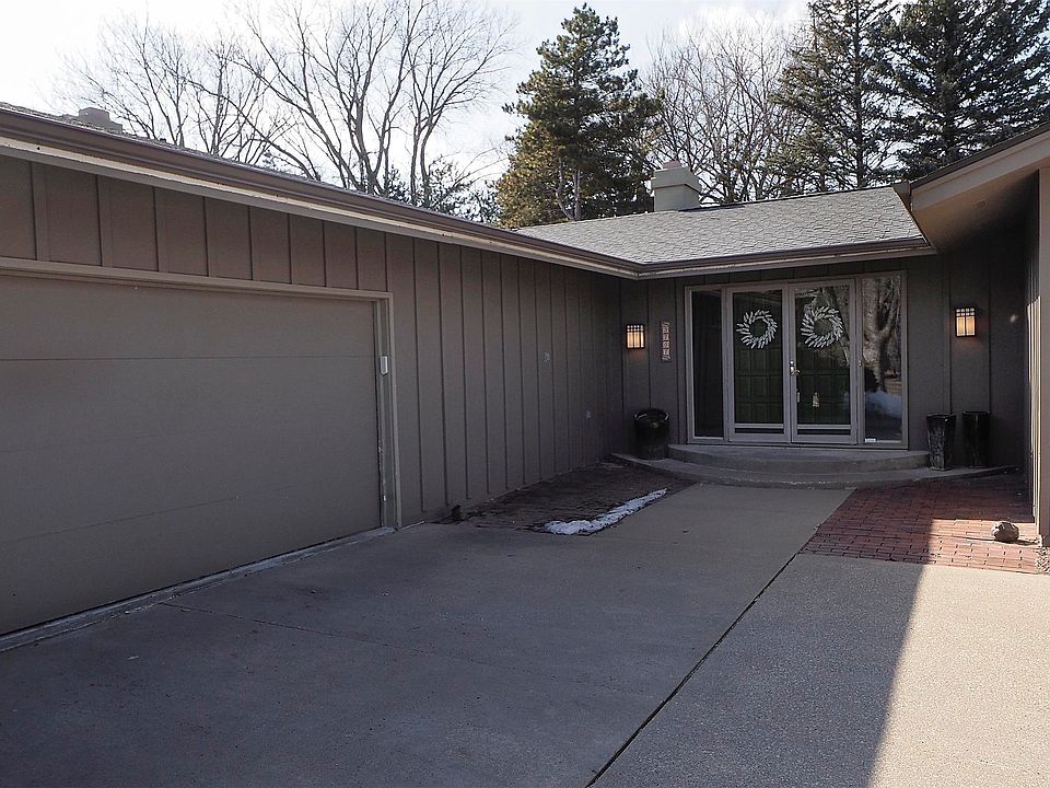 3707 Maplewood St, Sioux City, IA 51104 Zillow