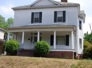 1319 Irish St, Halifax, VA 24592