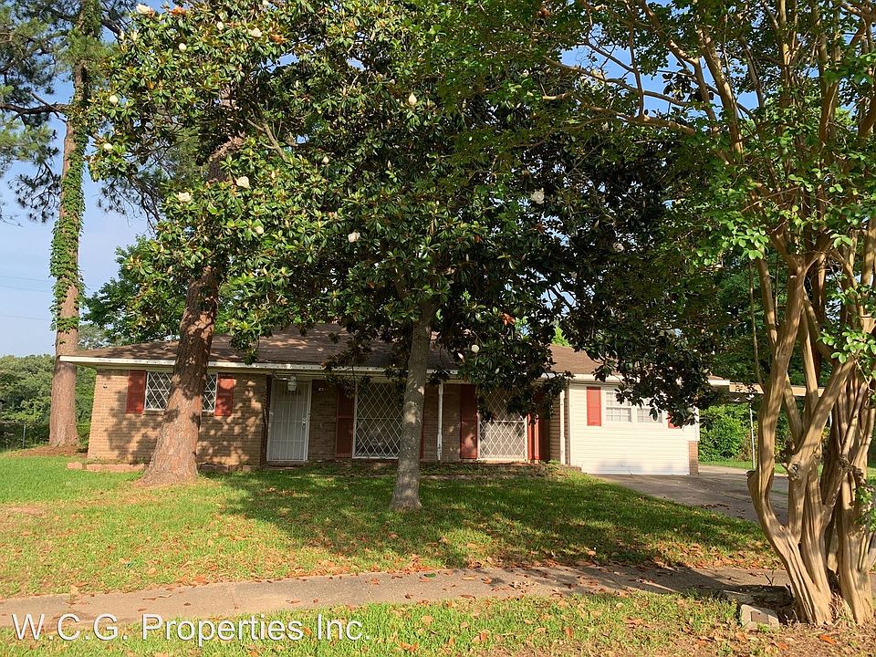 1st image of 3918 Shirley Cir