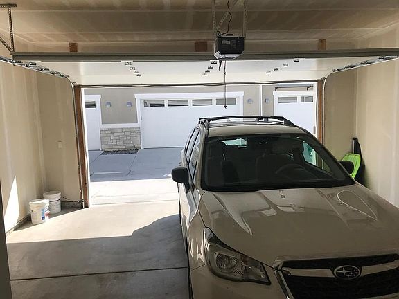 3rd image of 790 E Chad St