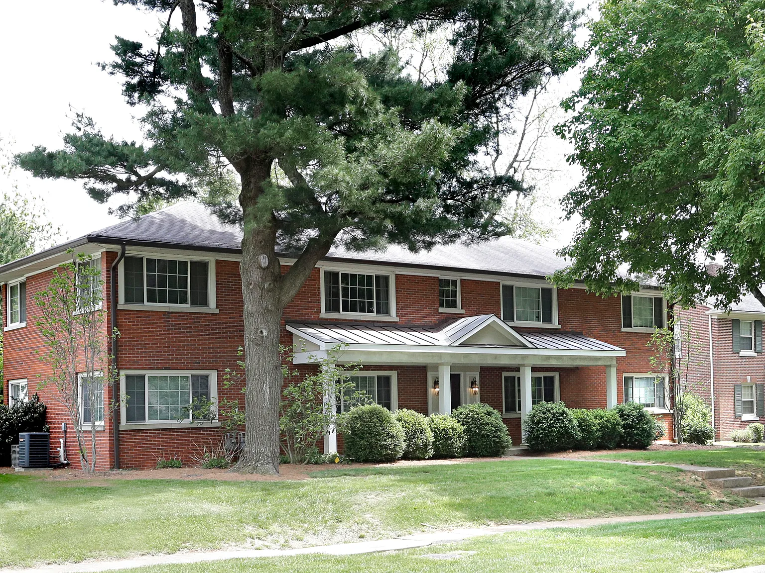 2 bed, 1200 sqft, $1,595 — Photo 3