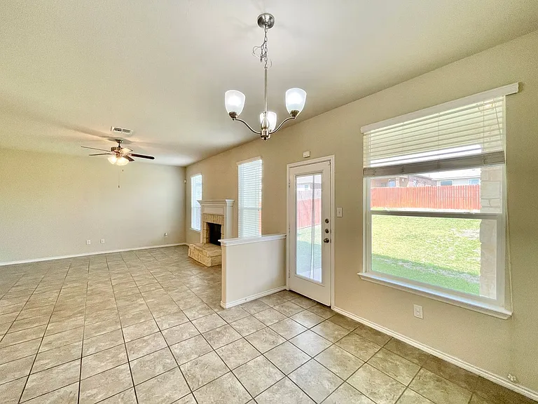 3311 Lorne Dr — Photo 8