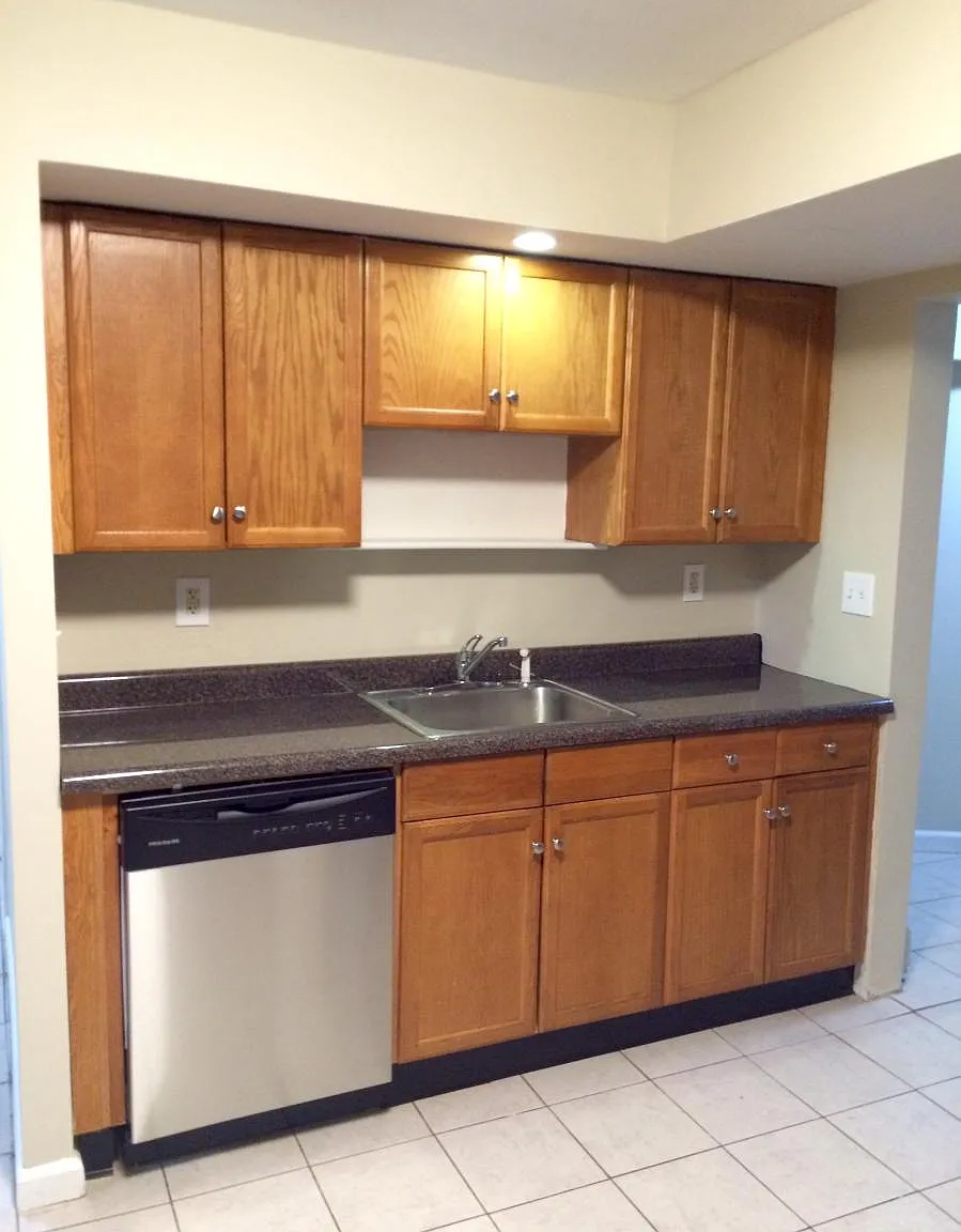 54 Thompson Street — Photo 1