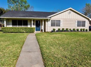 190 Sparrow Way, Beaumont, TX 77707