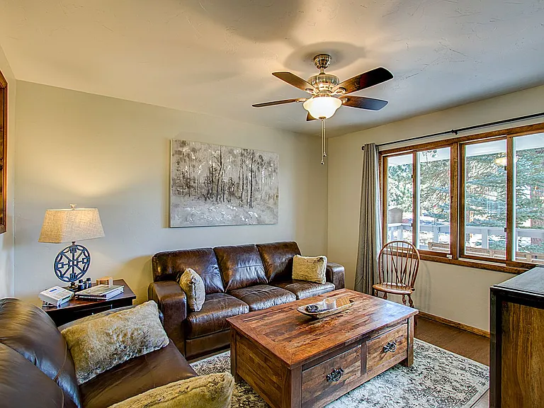 1040 Forest Hill Rd — Photo 12