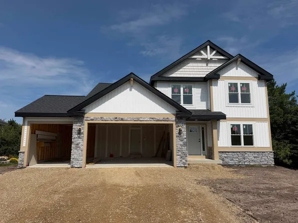 232 W Nelson St, Deerfield, WI 53531