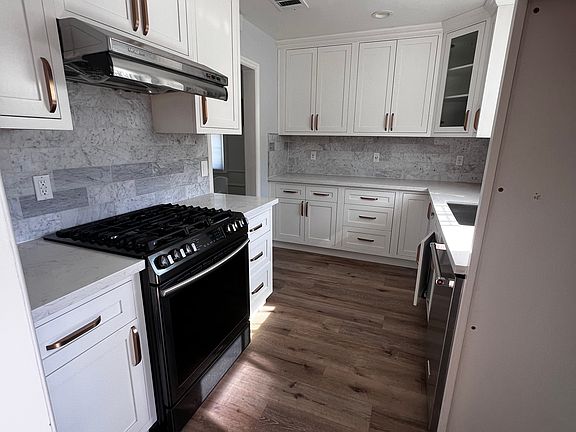 3rd image of 4909 Birchland Pl #A