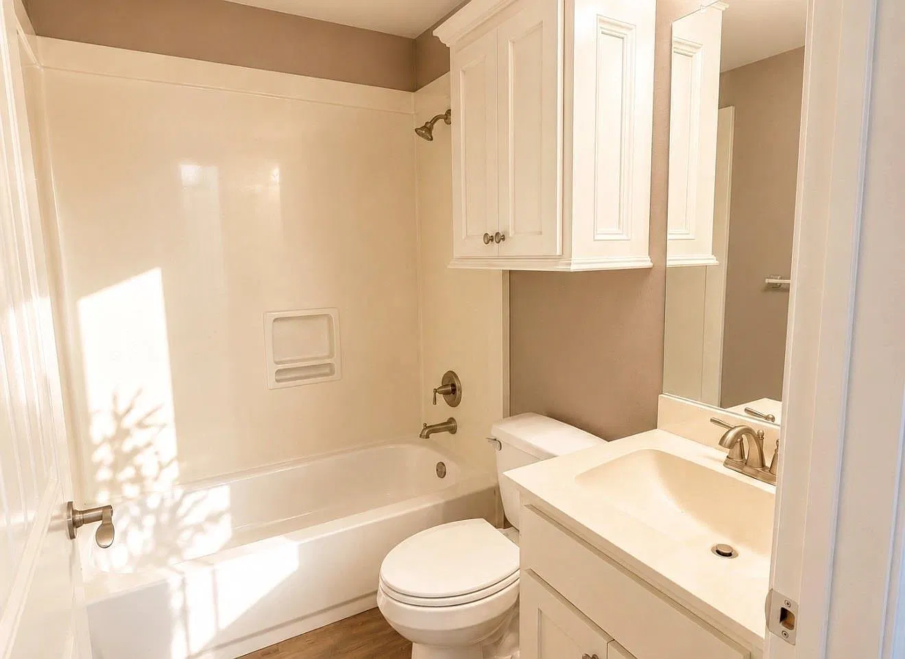3 bed, 2.0 bath, 1486 sqft, $1,800 — Photo 3