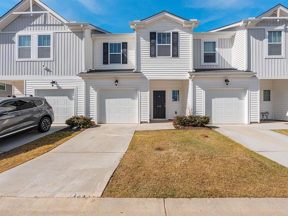 1st image of 606 Reese Ln