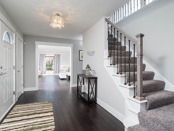 3rd image of 8358 Squirrelridge Dr