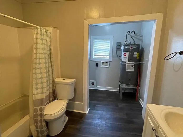 3116 Grand Ave — Photo 10
