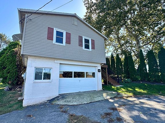 2nd image of 226 Meadow Valley Rd