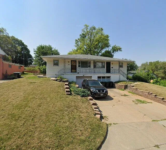 6547 Franklin St #B — Photo 1