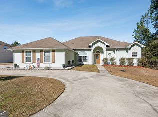 207 Yellowood Dr, Kingsland, GA 31548