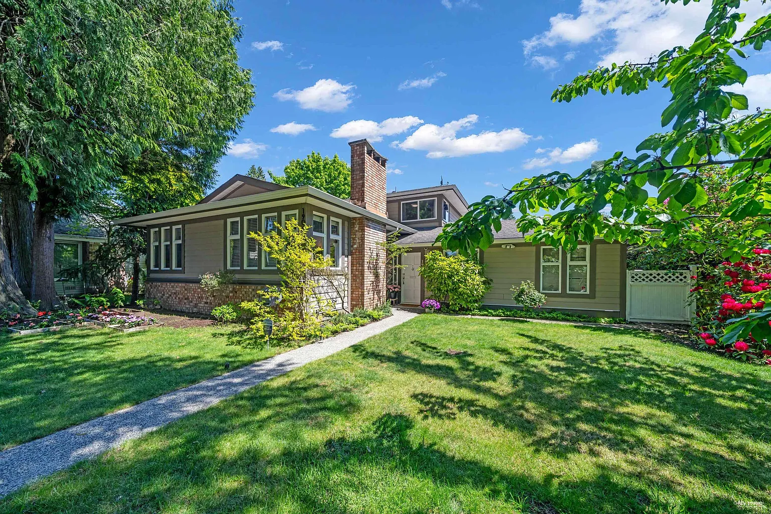 1906 148th St photo 1