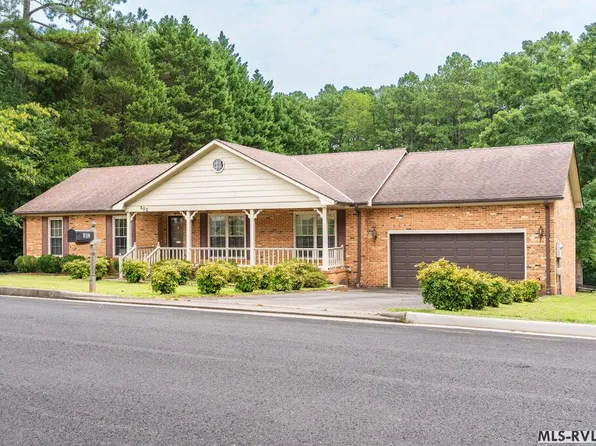 302 Benton St, South Hill, VA 23970