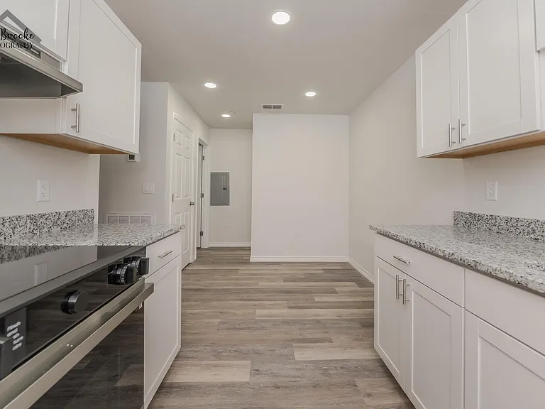 1509 Trigg Ln — Photo 8