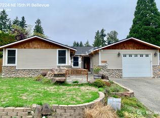 17224 NE 15th Pl, Bellevue, WA