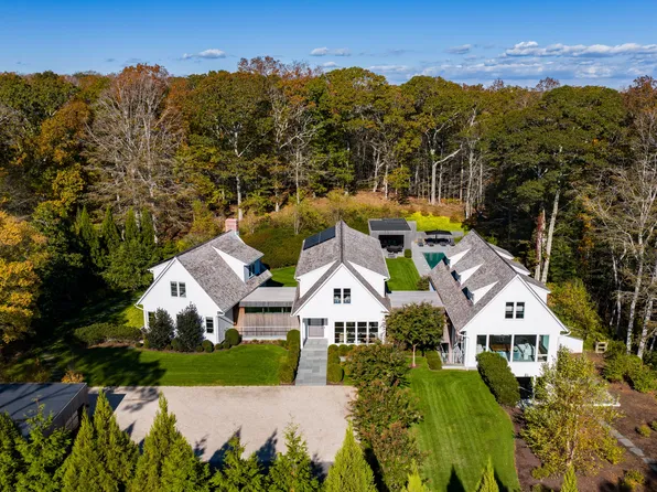 7 Ashwood Ct, Amagansett, NY 11930