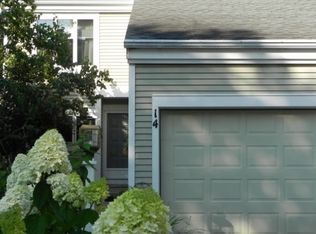 14 Pin Oak Trl, Madison, WI 53717