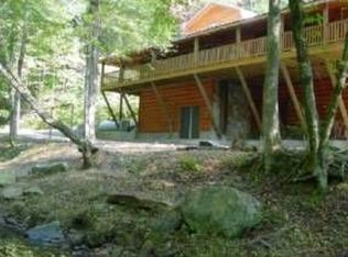 155 Mountaintown Creek Trl, Ellijay, GA 30540