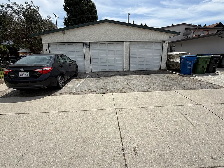12004 Sylvester St #12004 — Photo 17