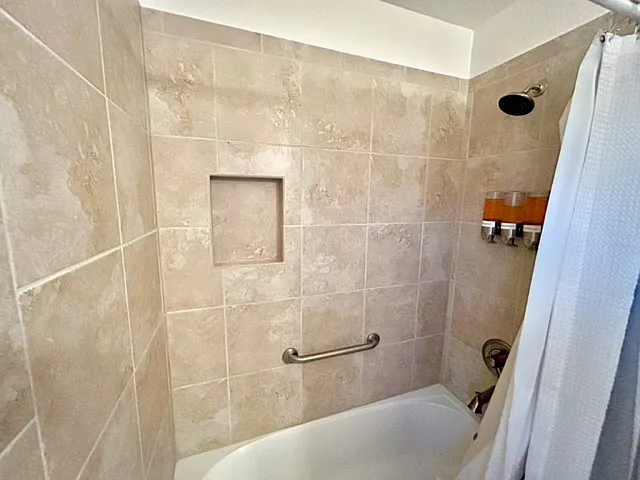3425 Leelanau Ct — Photo 23