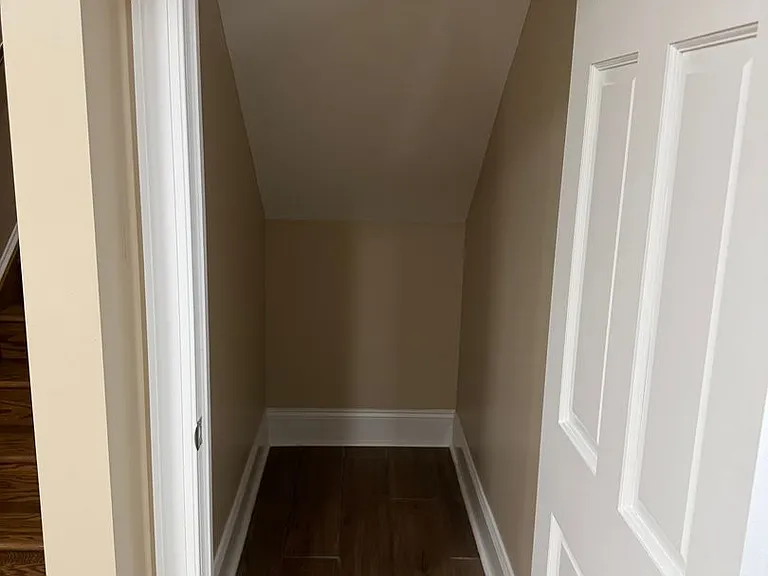 330 Linden Ave — Photo 16