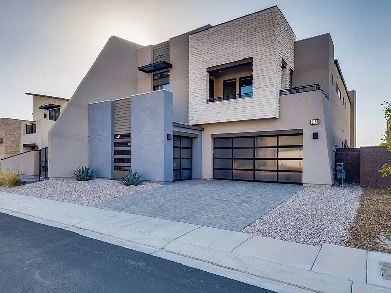 2184 Skyline Heights Ln — Photo 42